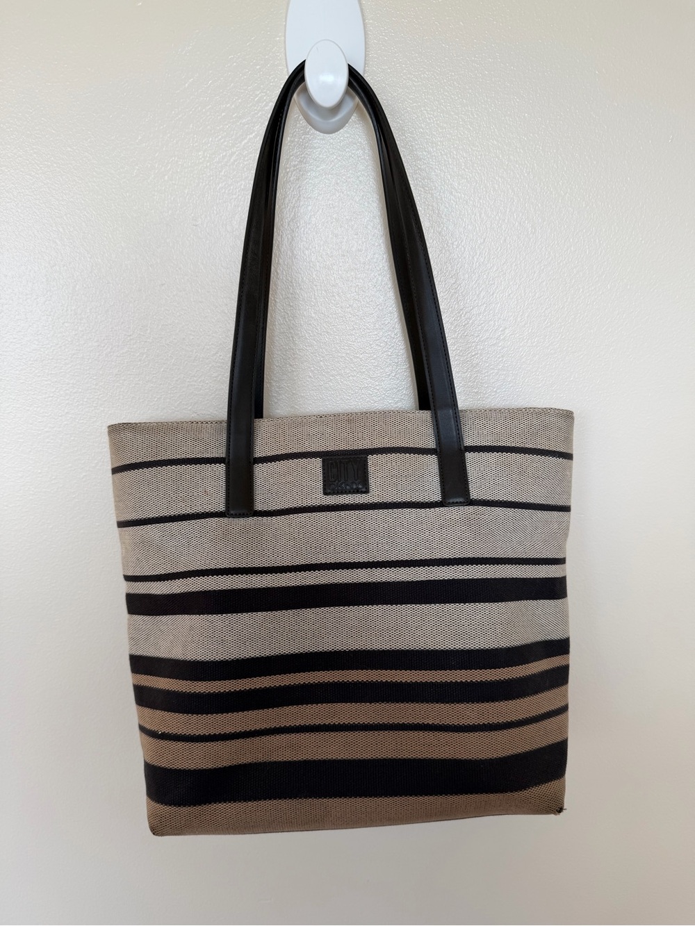 CITY DKNY Black & Tan Shopper Tote